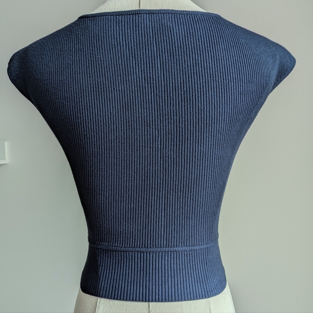 Wilfred Ribbed Cutout Top - Picture 7 of 8